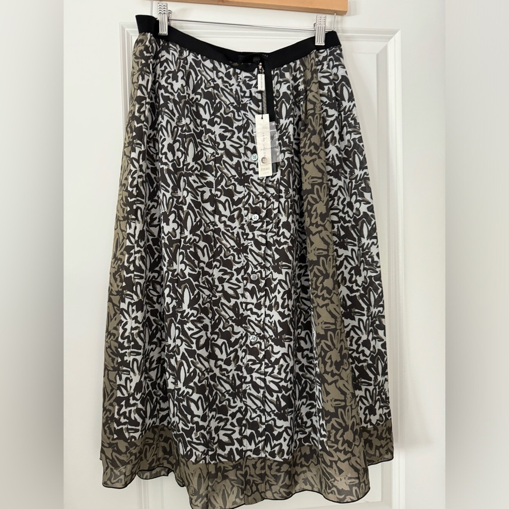 NWT Marc Jacobs Floral Print Skirt in Size 8💕